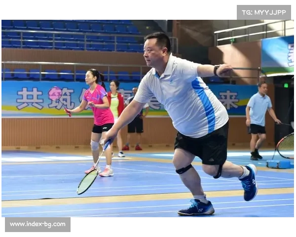 老年羽毛球锦标赛顺利举行，最高龄参赛者80岁