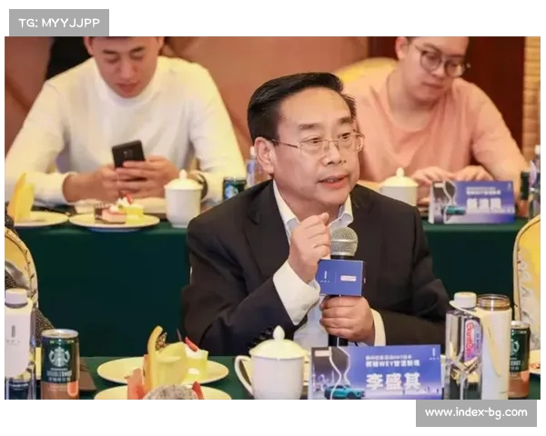 足球教练职业生涯不确定性高,高压生态下转型成常态 足球教练职业生涯不确定性高,高压生态下转型成常态